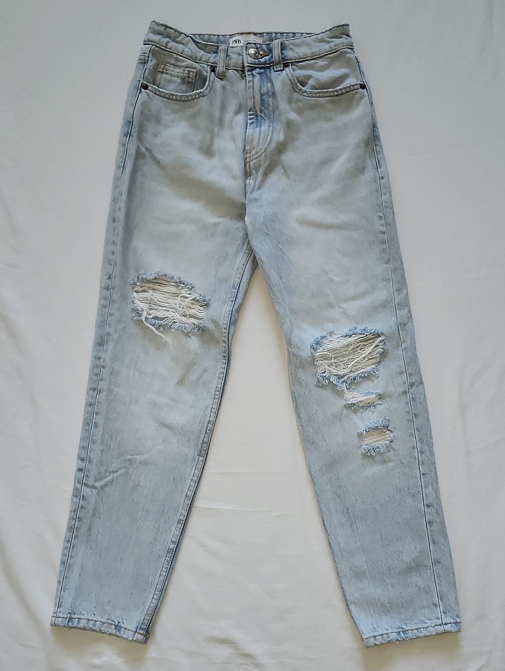 ZARA Light Wash Distressed Ripped Mom Jeans Women's Size 2